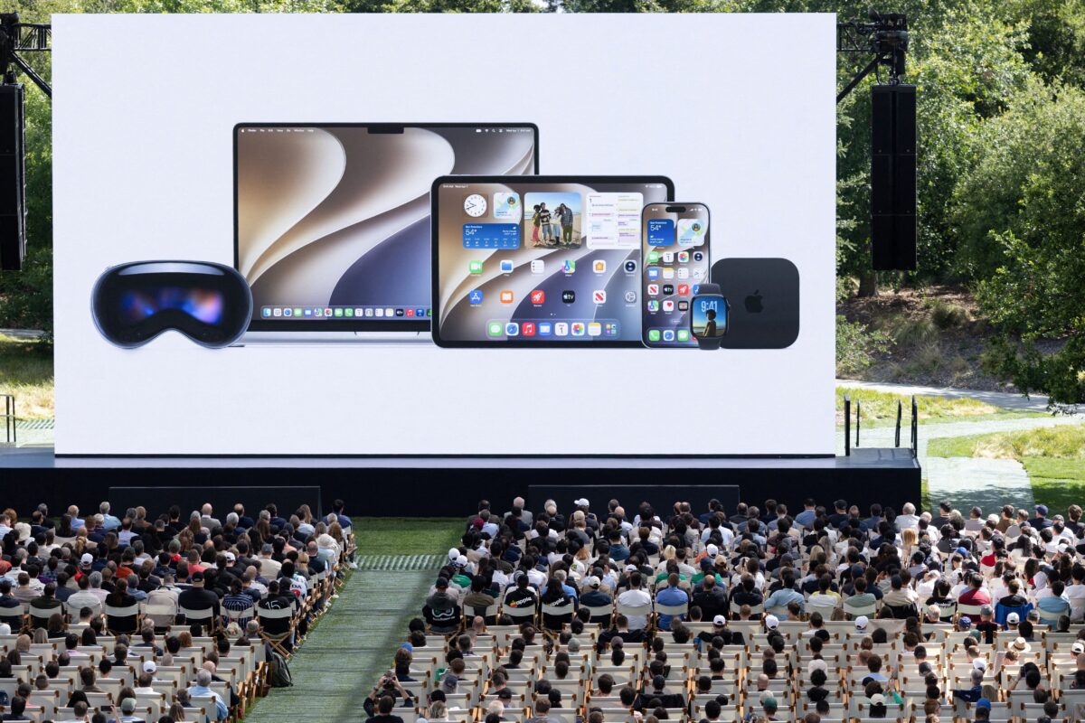 Apple: Νέα εποχή στα iPhone με τη νέα Apple Intelligence και