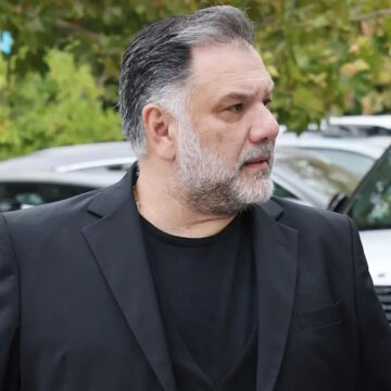 Γρηγόρης Αρναούτογλου