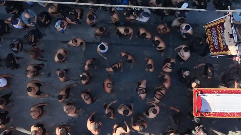 Σιίτες Μουσουλμάνοι στο έθιμο της Ασούρας