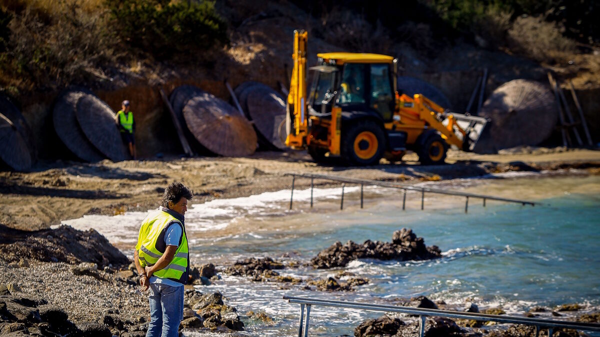 Κατεδαφίσεις σε αυθαίρετες κατασκευές σε παραλίες