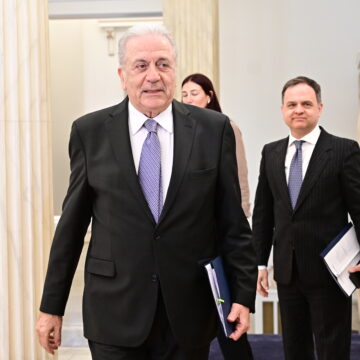 Δημήτρης Αβραμόπουλος
