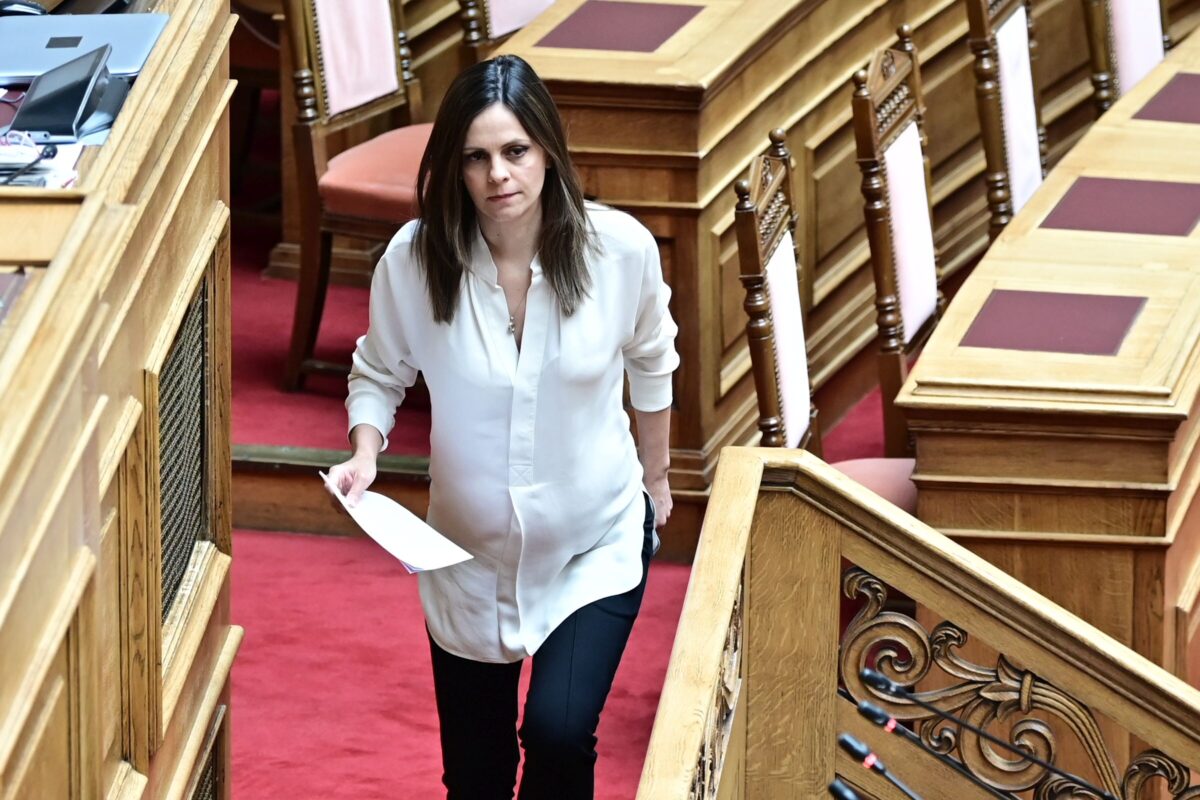 Η Έφη Αχτσιόγλου