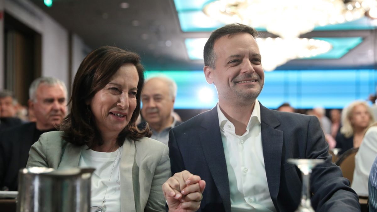 Διαμαντοπούλου και Δούκας