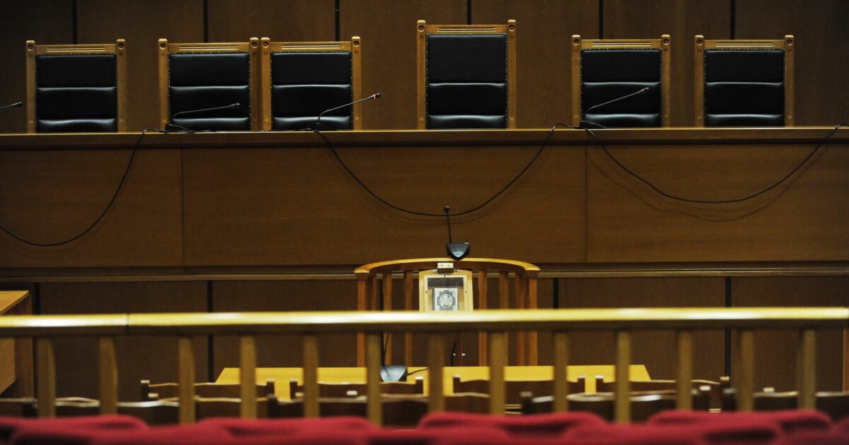 Θεσσαλονίκη: Προθεσμία για να απολογηθεί πήρε η 29χρονη που μαχαίρωσε τον σύντροφό της