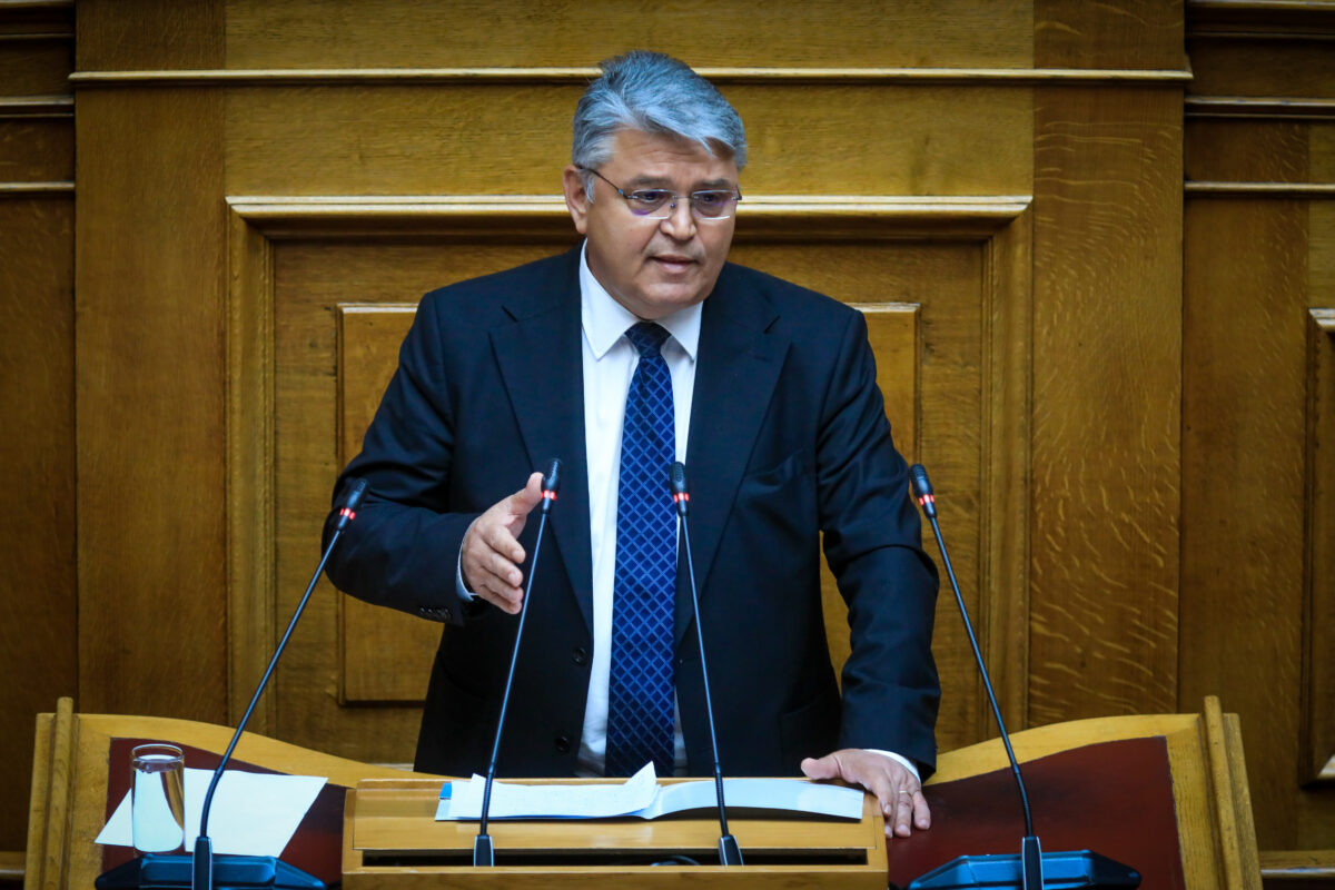 Δημήτρης Νατσιός, Νίκη