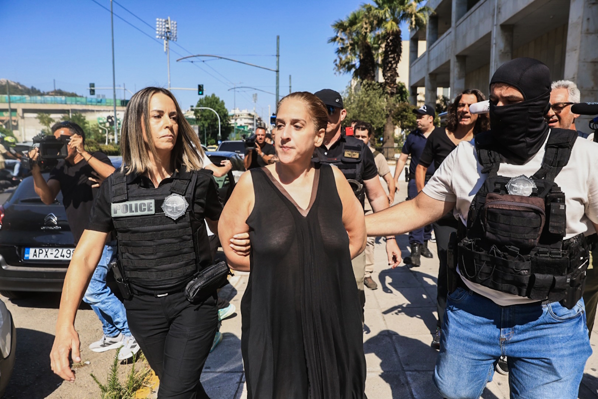 Η 43χρονη που κατηγορούνταν ως ηθική αυτουργός της δολοφονίας του Πολωνού καθηγητή και πρώην συζύγου της στην Αγία Παρασκευή