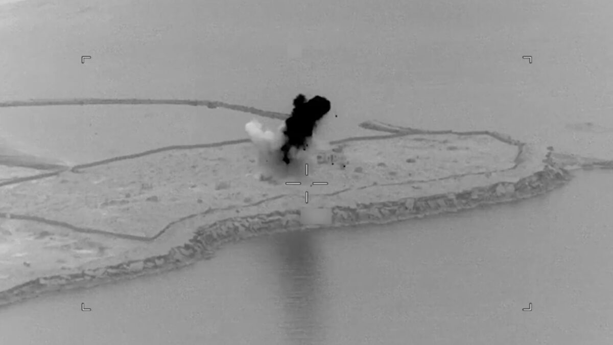 Οι ΗΠΑ κατέρριψαν 2 drones του Ιράν στα Στενά του Ορμούζ – Συνεχίζεται το σφυροκόπημα στον Λίβανο από βομβαρδισμούς του Ισραήλ
