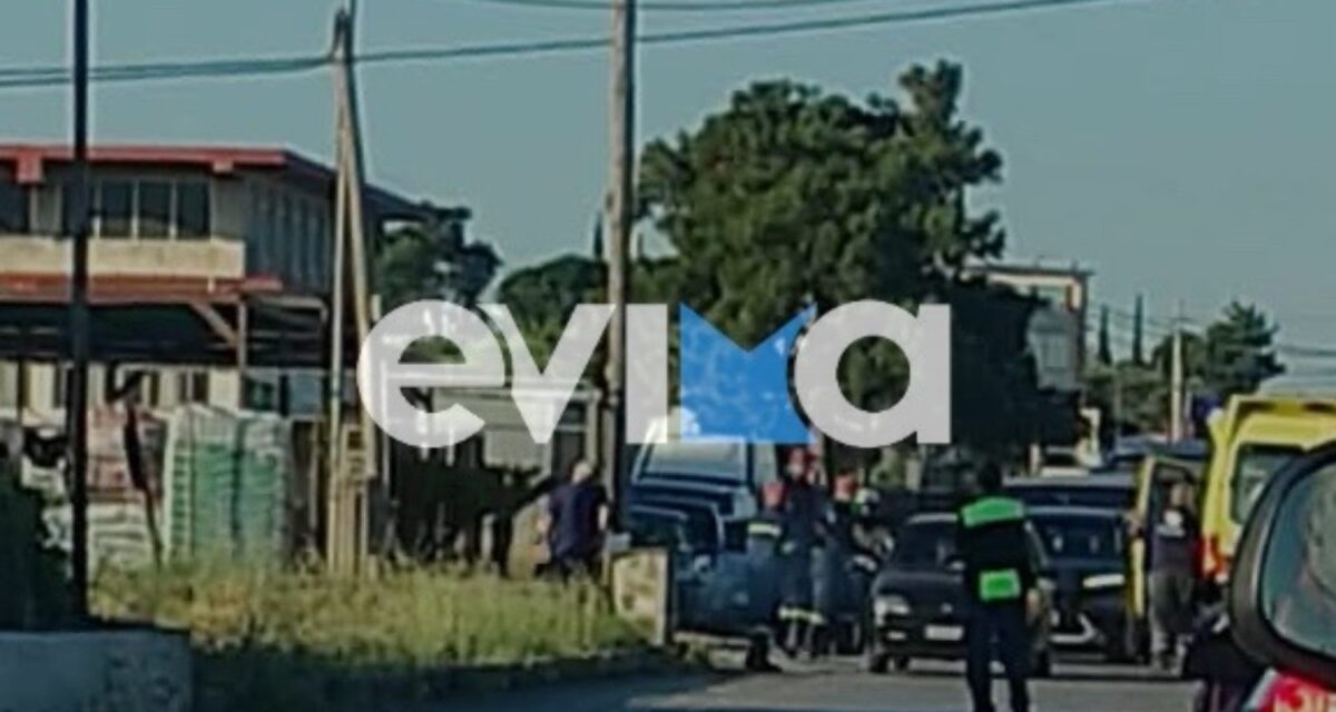 Φορτηγό συγκρούστηκε με μηχανή στην Εύβοια