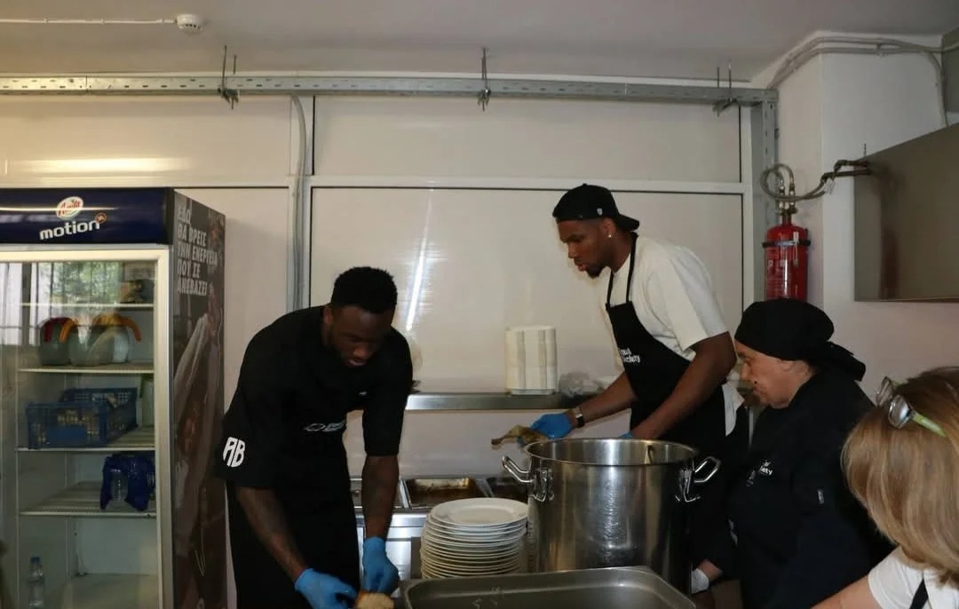 giannis thanasis sissitio