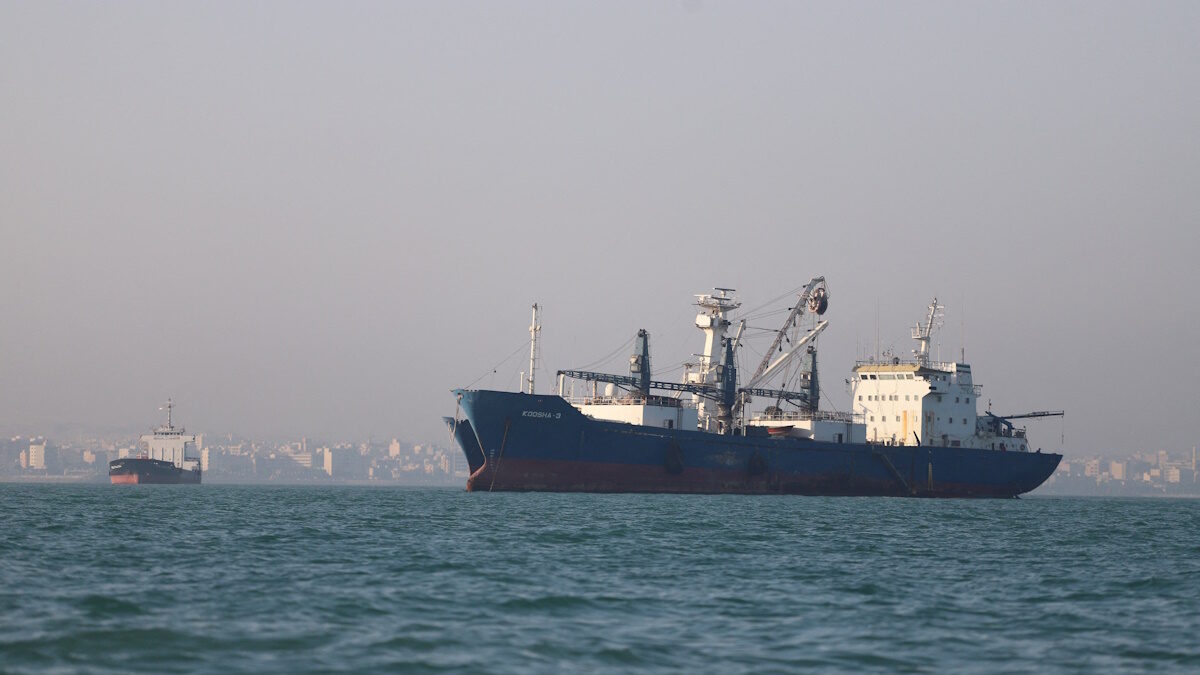 Vessels in the Strait of Hormuz near the beach of Bandar Abbas, Iran, June 17, 2026. Amirhosein Khorgooi/ISNA/via WANA (West Asia News Agency)/Handout via REUTERS ATTENTION EDITORS - THIS PICTURE WAS PROVIDED BY A THIRD PARTY. ISRAEL OUT. NO COMMERCIAL OR EDITORIAL SALES IN ISRAEL. NO ACCESS FOR ISRAELI MEDIA. NO USE BBC PERSIAN. NO USE VOA PERSIAN. NO USE MANOTO. NO USE IRAN INTERNATIONAL. NO USE RADIO FARDA. DIGITAL: NO USE BBC PERSIAN. NO USE VOA PERSIAN. NO USE MANOTO. NO USE IRAN INTERNATIONAL. NO USE RADIO FARDA.
