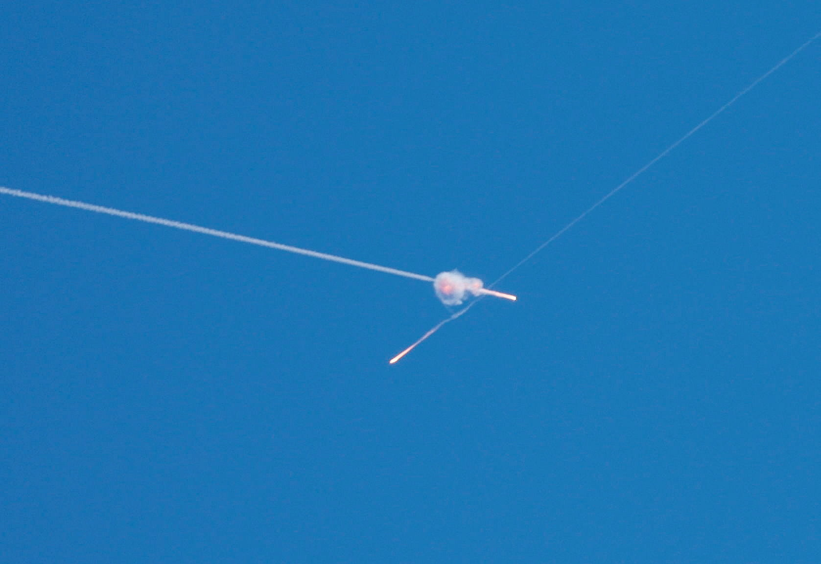 Israeli anti-air defence system interceptors, after missiles were launched towards Israel from Iran, as seen from Ramallah Israeli anti-air defence system interceptors, after missiles were launched towards Israel from Iran, as seen from Ramallah, in the Israeli-occupied West Bank, Jun 8, 2026. REUTERS/ Mohammed Torokman