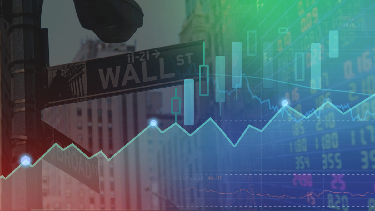 wallstreet of chart and candle stick