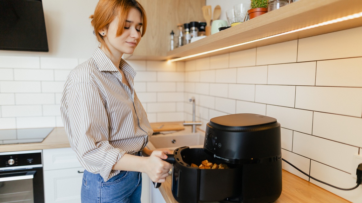 Air Fryer, φούρνος και μάτι κουζίνας: Η μάχη που κρίνεται σε χρόνο, κόστος και γεύση | Επικαιρότητα στο LivePress.gr