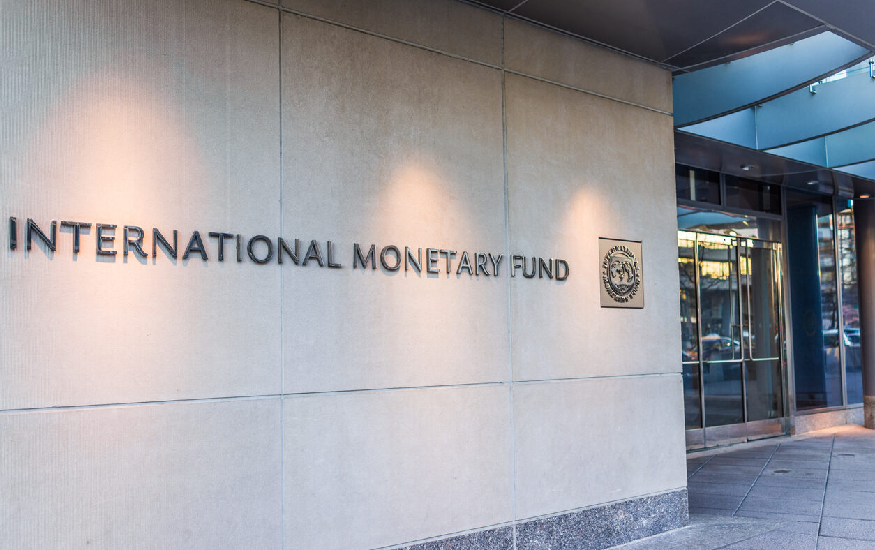 Washington Dc: IMF entrance with sign of International Monetary Fund and logo