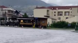 Πλημμυρισμένοι δρόμοι