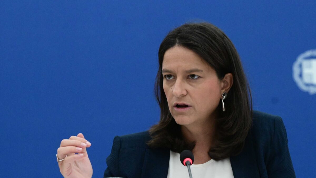 Η υπουργός Εργασίας, Νίκη Κεραμέως