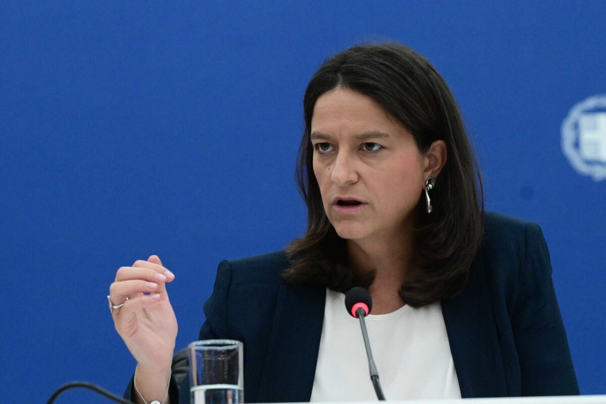 Κεραμέως: Ενημέρωση για δύο νέα προγράμματα της ΔΥΠΑ και δηλώσεις για ισότητα αμοιβών και Συλλογικές Συμβάσεις