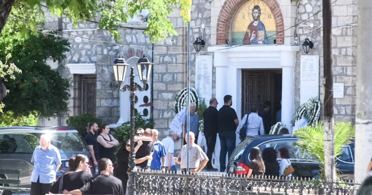 Αίγιο: Θρήνος στον Λόγγο Αιγιάλειας για τη μητέρα και τον γιο που βρέθηκαν δολοφονημένοι στο σπίτι τους