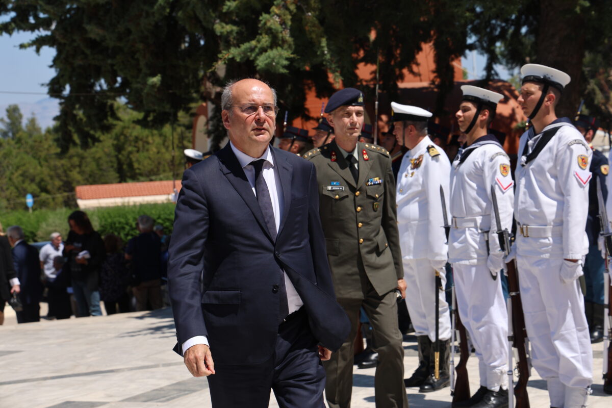 Εξόδιος ακολουθία του Γιώργου Σουφλιά στον Ιερό Ναό Ευαγγελισμού της Θεοτόκου στο κοιμητήριο Παπάγου. Δευτέρα 8 Ιουνίου 2026 (ΓΙΑΝΝΗΣ ΠΑΝΑΓΟΠΟΥΛΟΣ