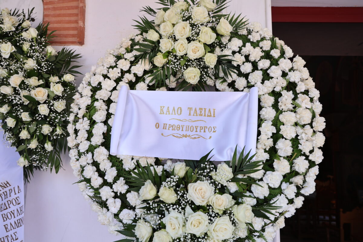 Εξόδιος ακολουθία του Γιώργου Σουφλιά στον Ιερό Ναό Ευαγγελισμού της Θεοτόκου στο κοιμητήριο Παπάγου. Δευτέρα 8 Ιουνίου 2026 (ΓΙΑΝΝΗΣ ΠΑΝΑΓΟΠΟΥΛΟΣ