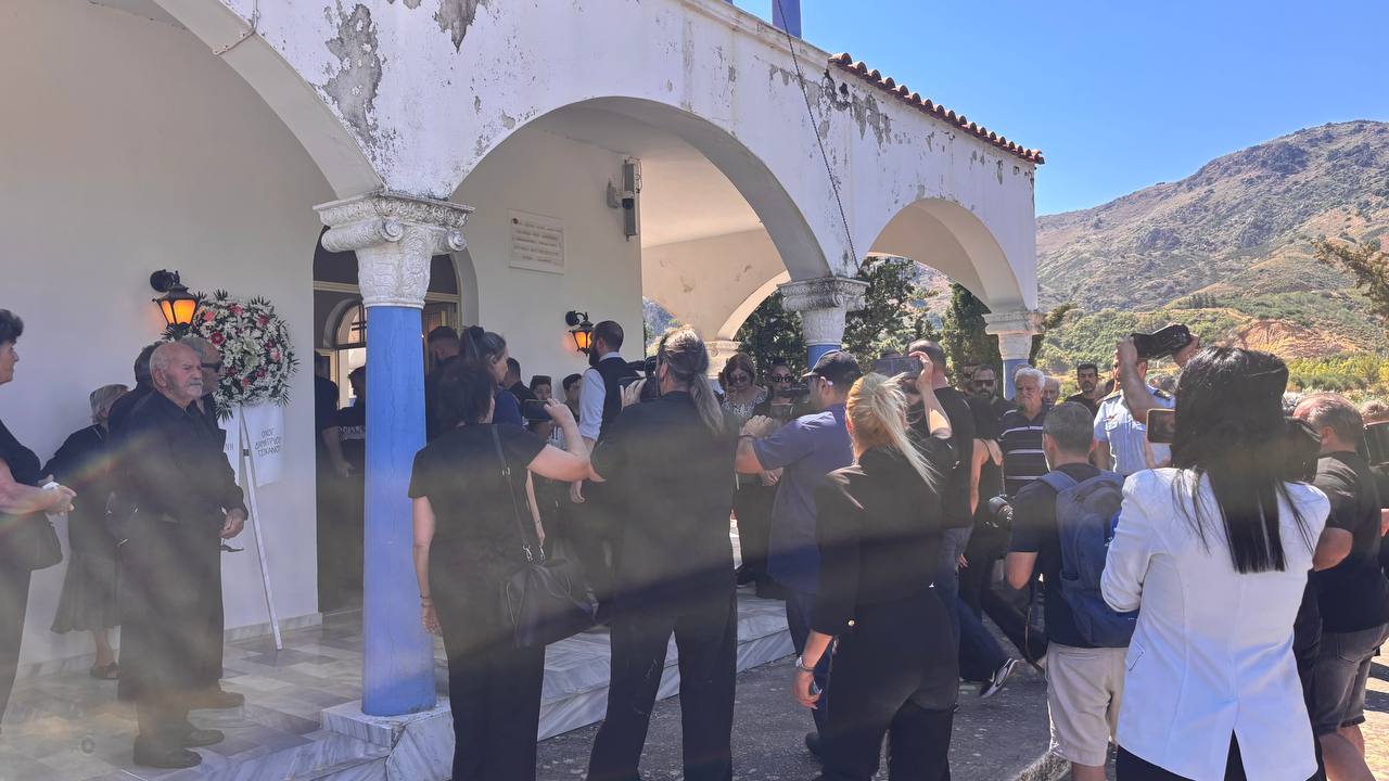 kideia stavroulas leventaki ania