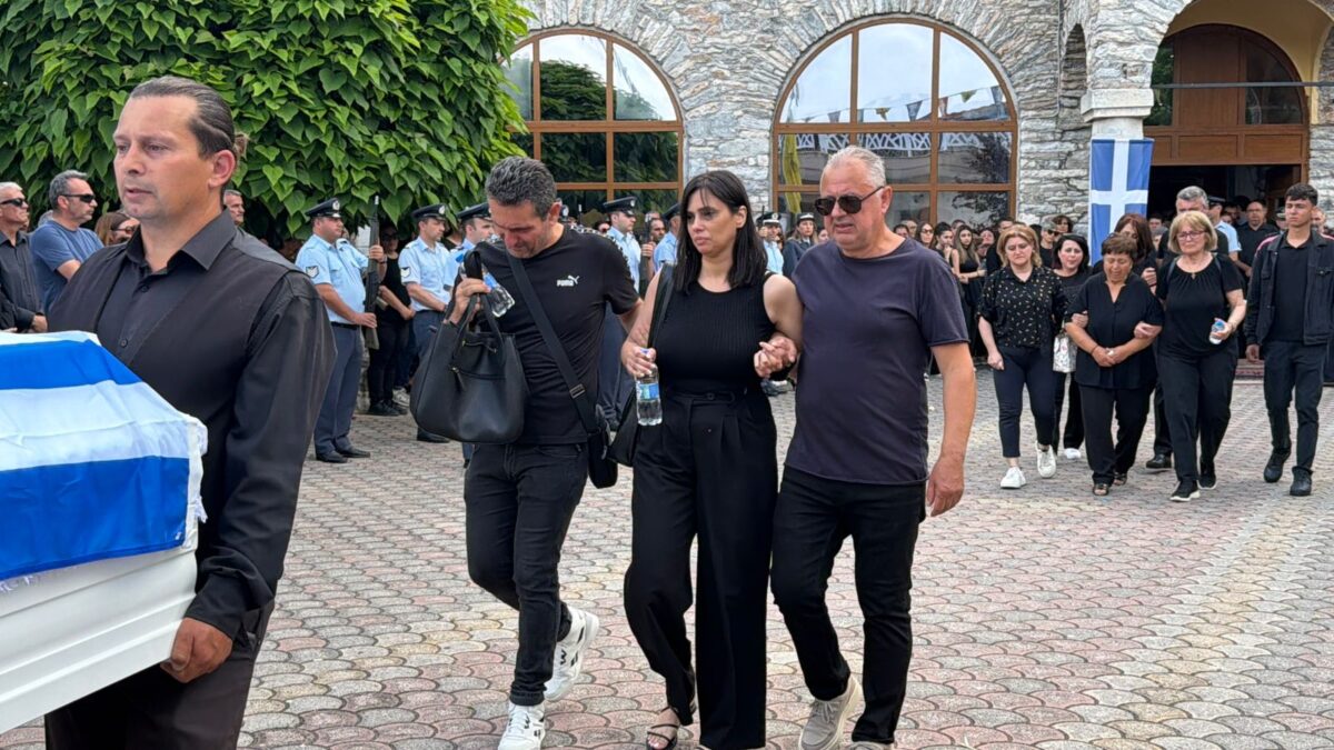 Η κηδεία της 45χρονης στη Δράμα
