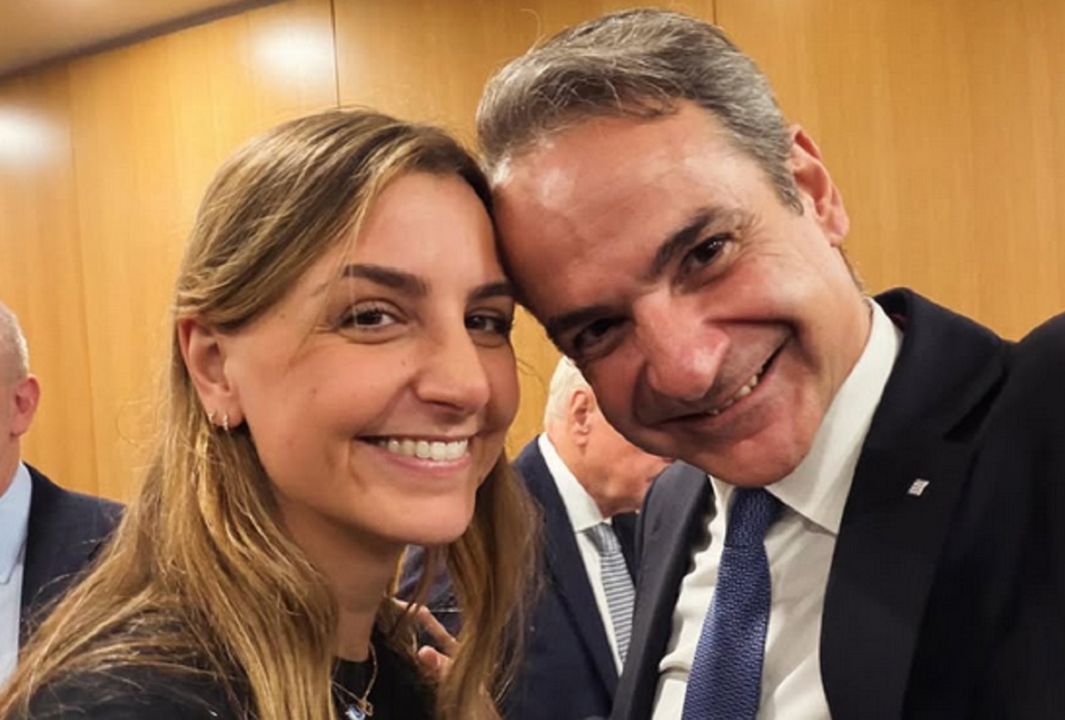 Ο Κυριάκος Μητσοτάκης εύχεται χρόνια πολλά στην κόρη του, Σο