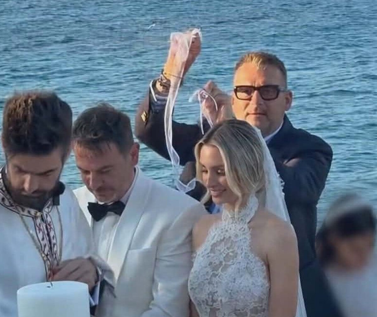 Ο Γιώργος Λιάγκας κατά τη διάρκεια του γάμου