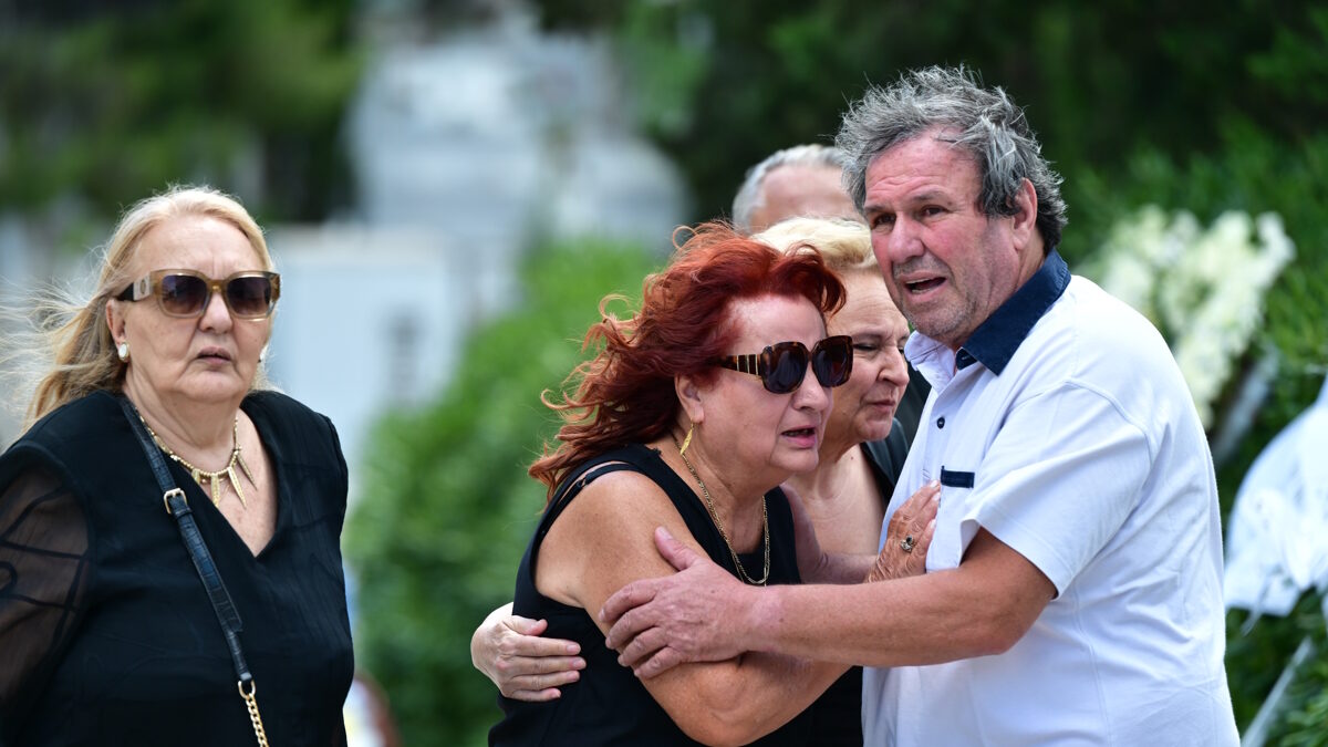 μαιρη ραζή