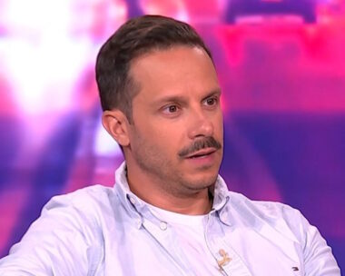 Ο Δημήτρης Μακαλιάς κατά τη διάρκεια της συνέντευξης