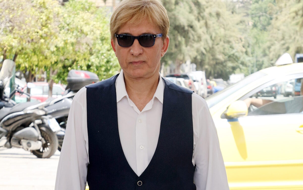 Ο Μάκης Δελαπόρτας ανακοίνωσε τον θάνατο της σκυλίτσας του: 