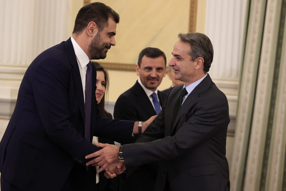 O &Kappa;&upsilon;&rho;&iota;ά&kappa;&omicron;&sigmaf; &Mu;&eta;&tau;&sigma;&omicron;&tau;ά&kappa;&eta;&sigmaf; &kappa;&alpha;&iota; &omicron; &Pi;&alpha;ύ&lambda;&omicron;&sigmaf; &Mu;&alpha;&rho;&iota;&nu;ά&kappa;&eta;&sigmaf;