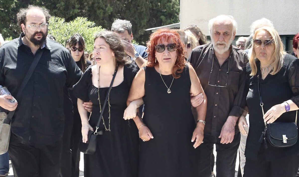 Μαίρη Ραζή και Κοραλία Τσόγκα