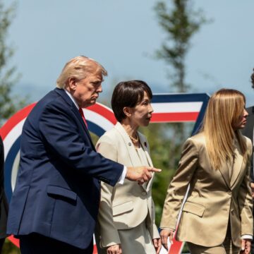 Ντόναλντ Τραμπ και Τζόρτζια Μελόνι στη G7