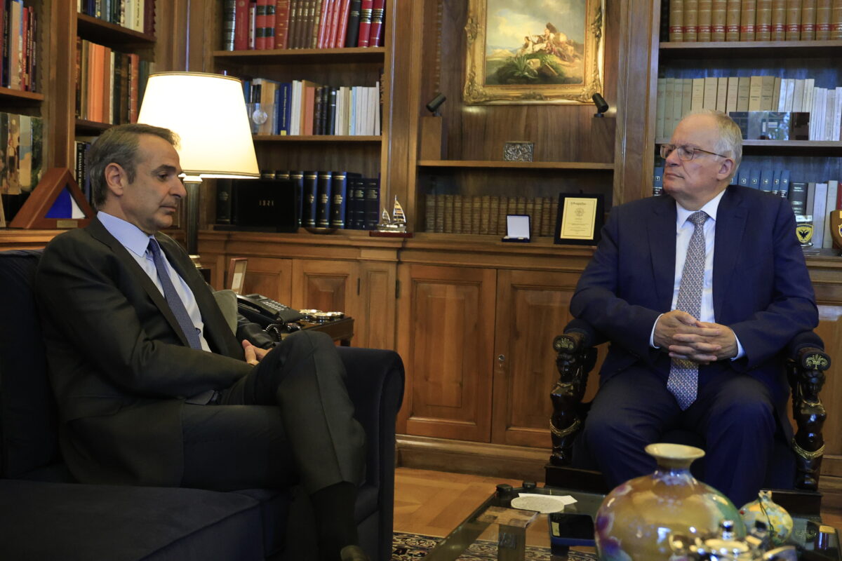 Συνάντηση του Προέδρου της Δημοκρατίας Κωνσταντίνου Αν. Τασούλα  με τον Πρωθυπουργό Κυριάκο Μητσοτάκη. Τετάρτη 24 Ιουνίου 2026    (ΓΙΩΡΓΟΣ ΚΟΝΤΑΡΙΝΗΣ