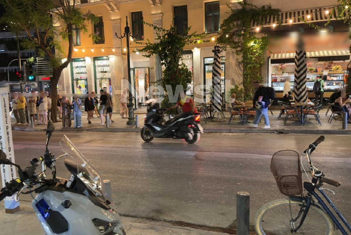 Νεαρή κοπέλα έπεσε από τον 8ο όροφο καταστήματος στο κέντρο 