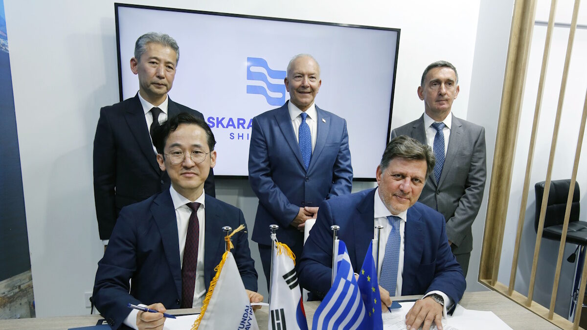 Στρατηγική συνεργασία Ναυπηγείων Σκαραμαγκά – HD Hyundai για κατασκευή ειδικών σκαφών
