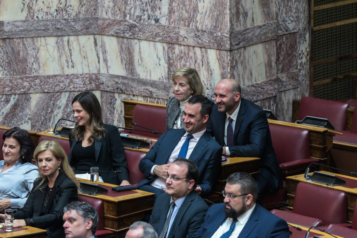 Αυλαία για τη Νέα Αριστερά: Διαλύεται η ΚΟ με την αποχώρηση των Αχτσιόγλου, Χαρίτση, Τζανακόπουλου, Ηλιόπουλου και άλλων 3 βουλευτών