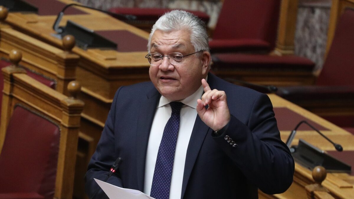 Ο υφυπουργός Παιδείας Νίκος Παπαϊωάννου