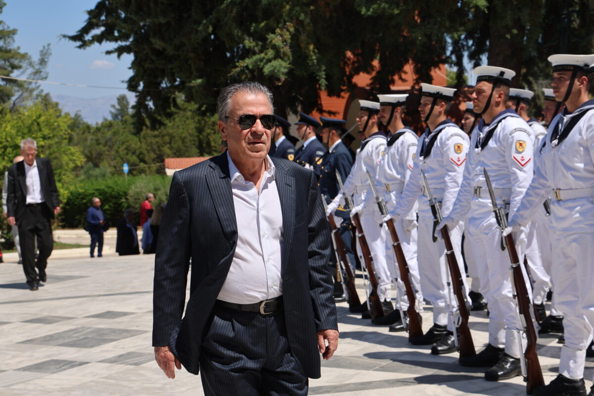 Εξόδιος ακολουθία του Γιώργου Σουφλιά στον Ιερό Ναό Ευαγγελισμού της Θεοτόκου στο κοιμητήριο Παπάγου. Δευτέρα 8 Ιουνίου 2026 (ΓΙΑΝΝΗΣ ΠΑΝΑΓΟΠΟΥΛΟΣ