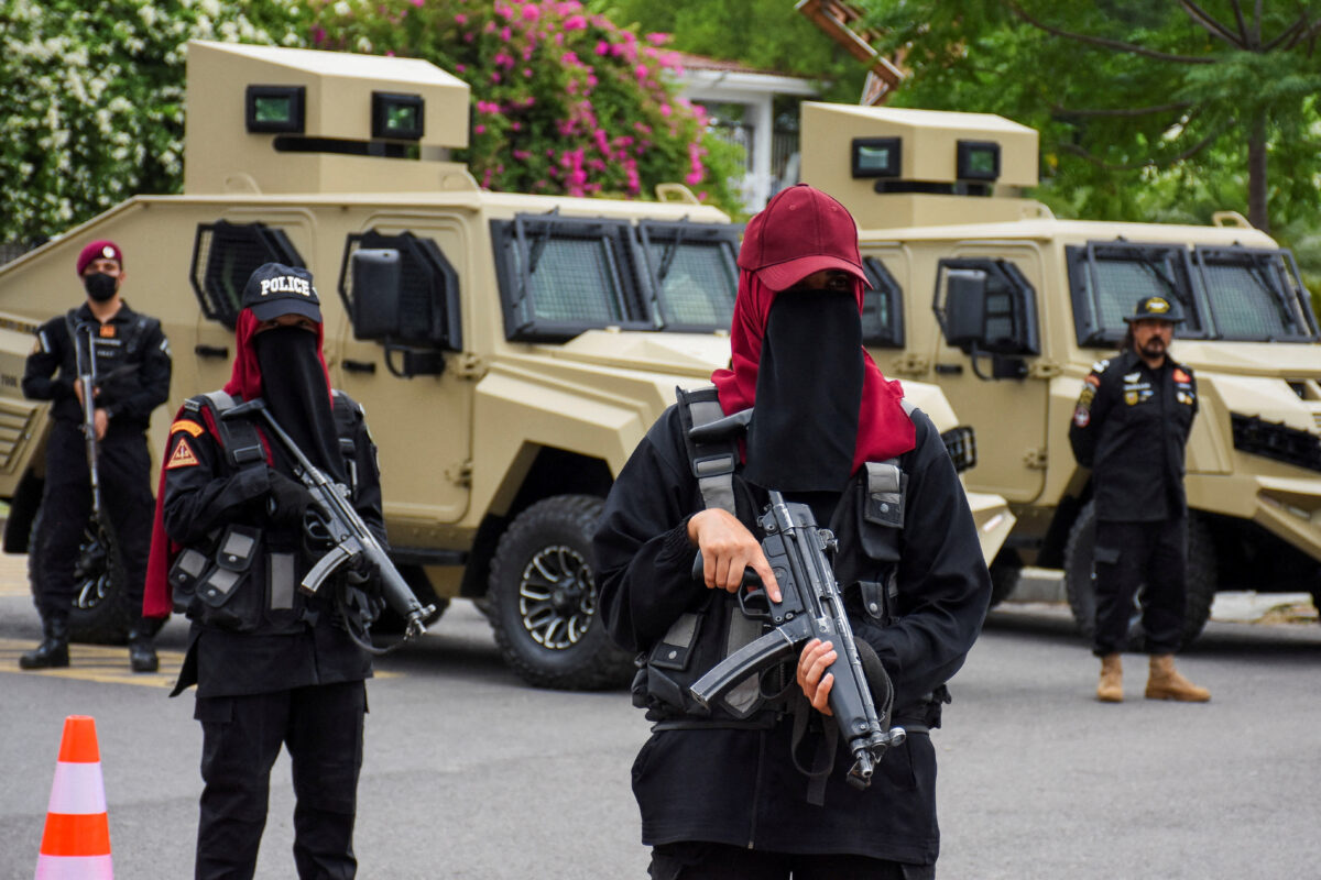 Police commandos stand guard as Pakistan presents its 2026–27 fiscal budget, outside the Parliament House in Islamabad, Pakistan June 12, 2026. REUTERS/Waseem Khan TPX IMAGES OF THE DAY