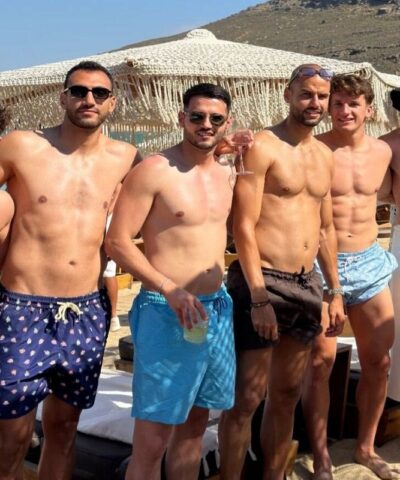 Tο bachelor party του Βασίλη Παυλίδη στη Μύκονο με Τζόλη, Ζαφείρη, Χατζηδιάκο και τον αδερφό του, Βαγγέλη