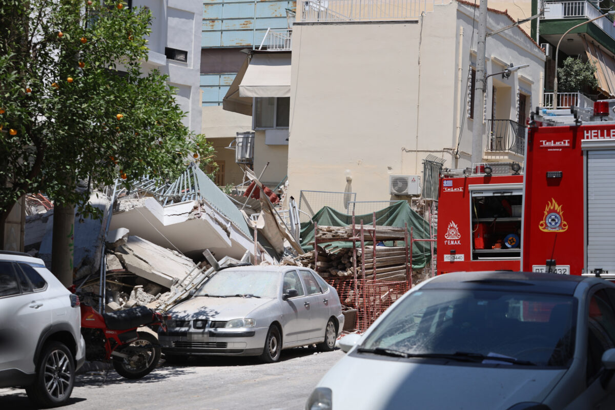 Κατάρρευση κτηρίου στα Πετράλωνα επί της οδού Αλκμήνης στην Αθήνα. Τρίτη 30 Ιουνίου 2026 (ΓΙΑΝΝΗΣ ΠΑΝΑΓΟΠΟΥΛΟΣ