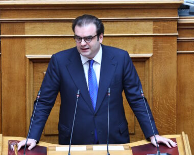 Συζήτηση και ψήφιση επί της αρχής, των άρθρων και του συνόλου του σχεδίου νόμου. "Μέτρα αντιμετώπισης της ενεργειακής κρίσης και ενίσχυσης του διαθέσιμου εισοδήματος των πολιτών, μισθολογικές και φορολογικές διατάξεις, ρυθμίσεις για τον εξωδικαστικό μηχανισμό ρύθμισης οφειλών, συνταξιοδοτικές ρυθμίσεις Δημοσίου, ρυθμίσεις για την Επιτροπή Εποπτείας και Ελέγχου Παιγνίων και βελτίωση του πλαισίου για τα παίγνια, ρυθμίσεις για την Εταιρεία Ακινήτων Δημοσίου Ανώνυμη Εταιρεία και λοιπές διατάξεις" Τετάρτη 24 Ιουνίου 2026 (ΓΙΑΝΝΗΣ ΠΑΝΑΓΟΠΟΥΛΟΣ / EUROKINISSI)