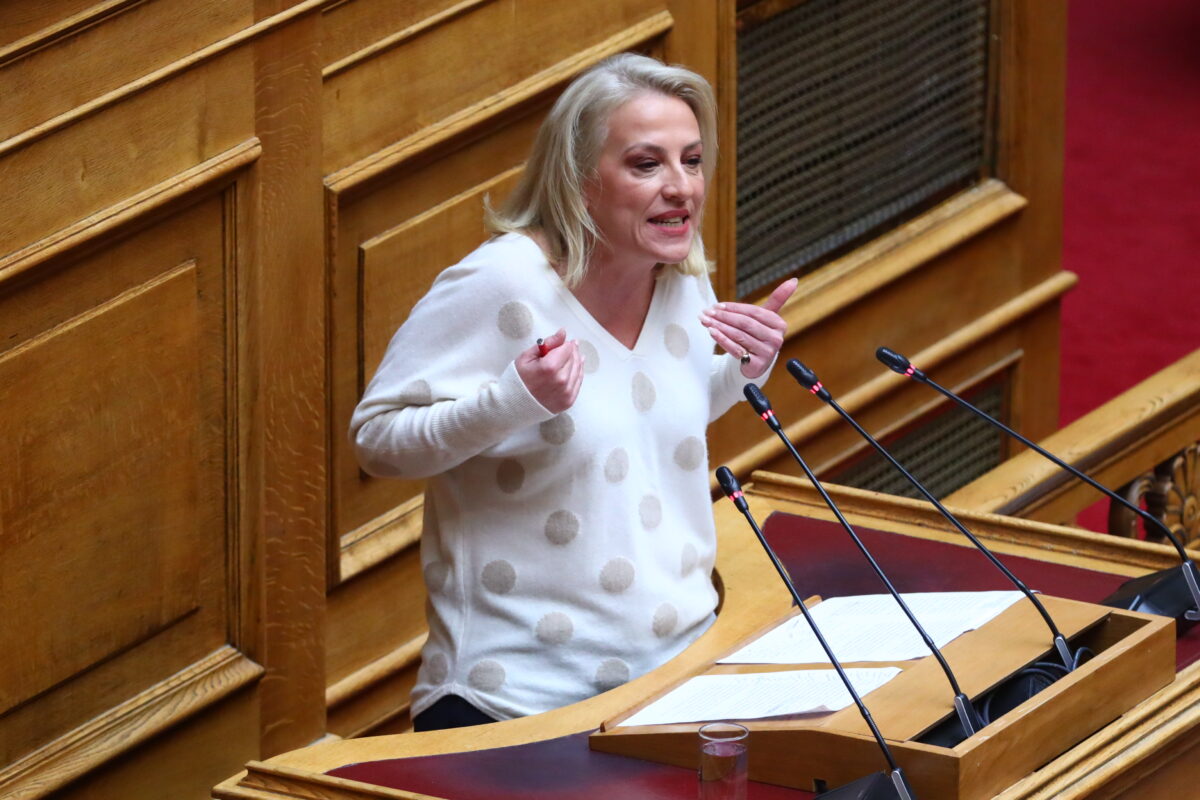 Ρένα Δούρου