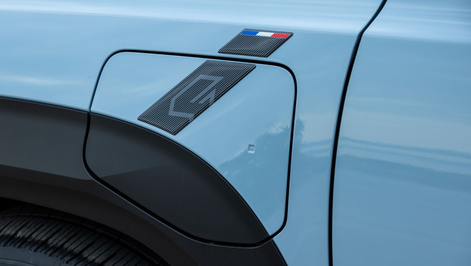 Μάθετε τα πάντα για το ολοκαίνουριο Renault 4 E-Tech electric