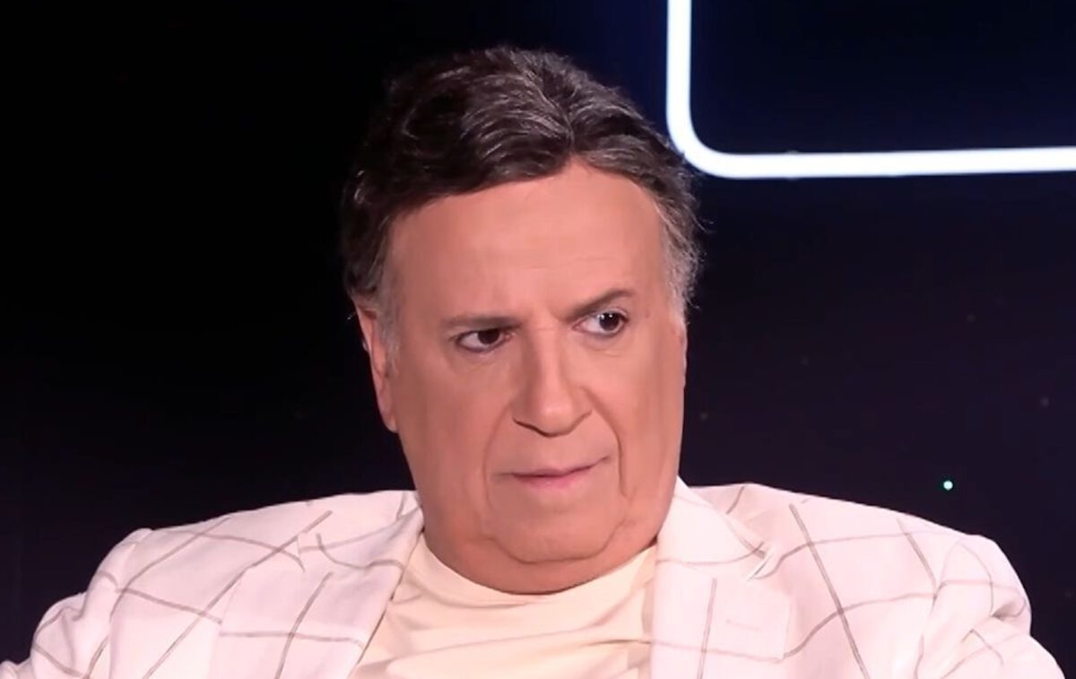 Ο Χάρης Ρώμας κατά τη διάρκεια της συνέντευξης