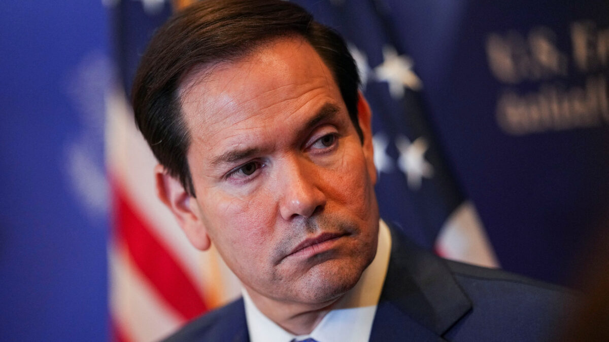 U.S. Secretary of State Marco Rubio looks on as he speaks with members of the media before departing for Bahrain International Airport after his visit to the Middle East to discuss the interim deal between the U.S. and Iran with Arab Gulf allies, in Manama, Bahrain, June 25, 2026. REUTERS/Eric Lee/Pool