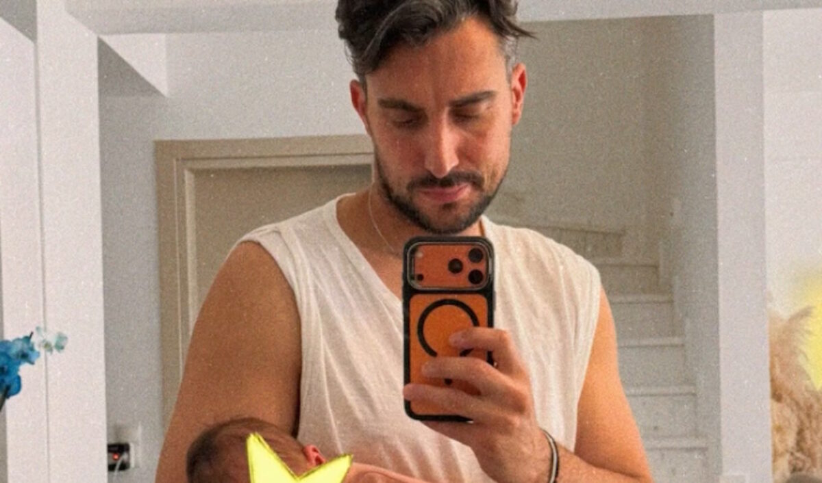 Σάκης Κατσούλης απαντά σε κριτική για τις φωτογραφίες του γιου του στα social media