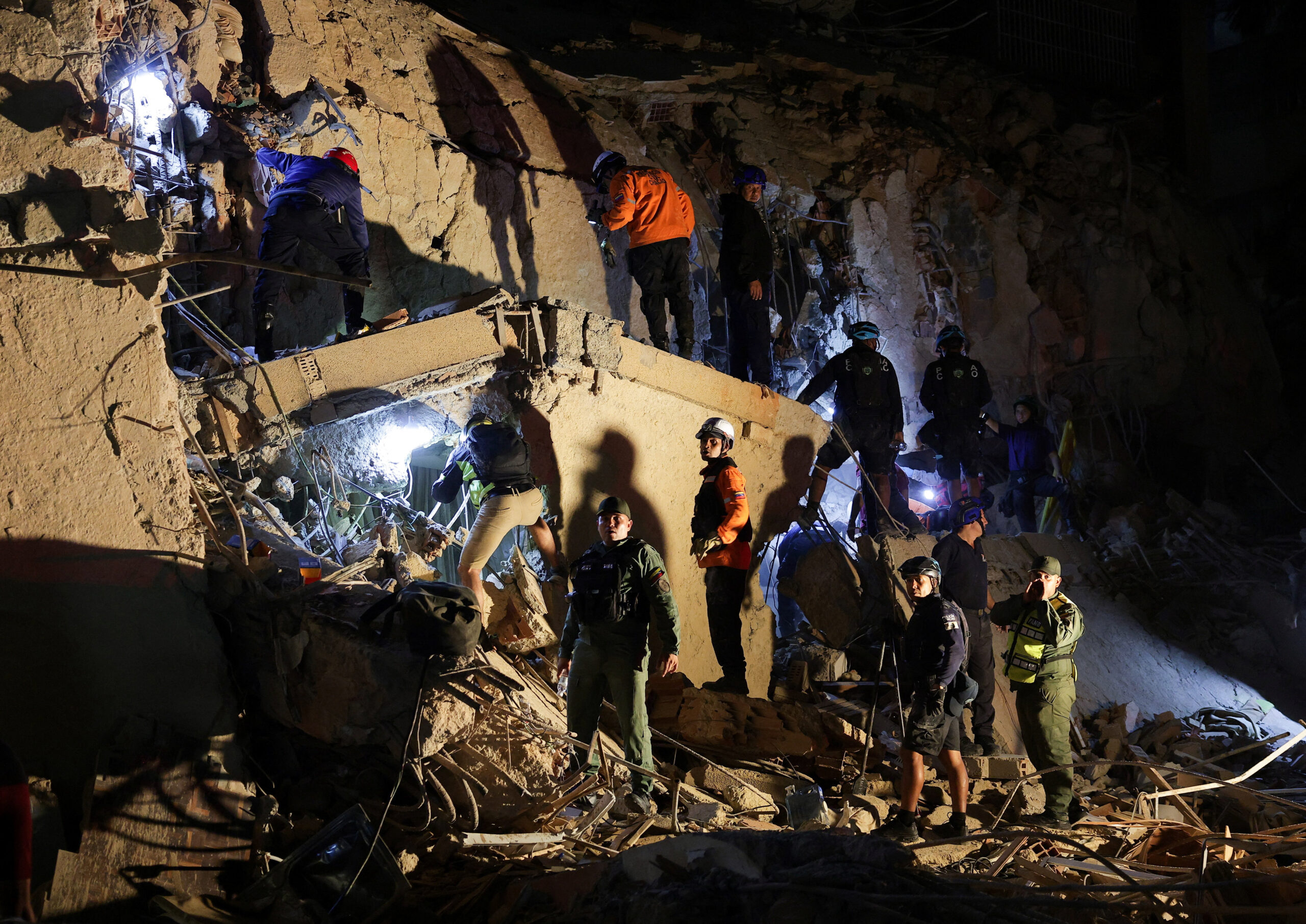 Aftermath of an earthquake in Caracas Emergency services work at the site of a collapsed building after earthquakes hit the country, in Caracas, Venezuela, June 24, 2026. REUTERS/Gaby Oraa